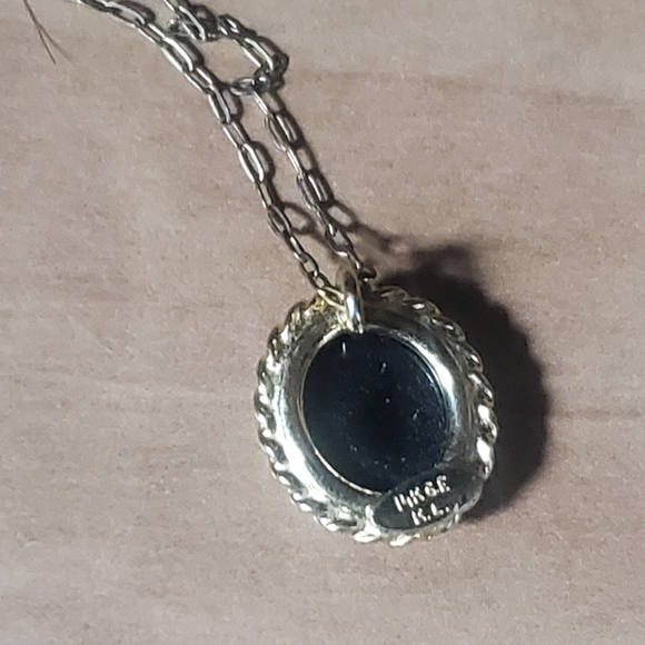 Elegant Black and Gold Jewelry Set - Picture 4 of 13